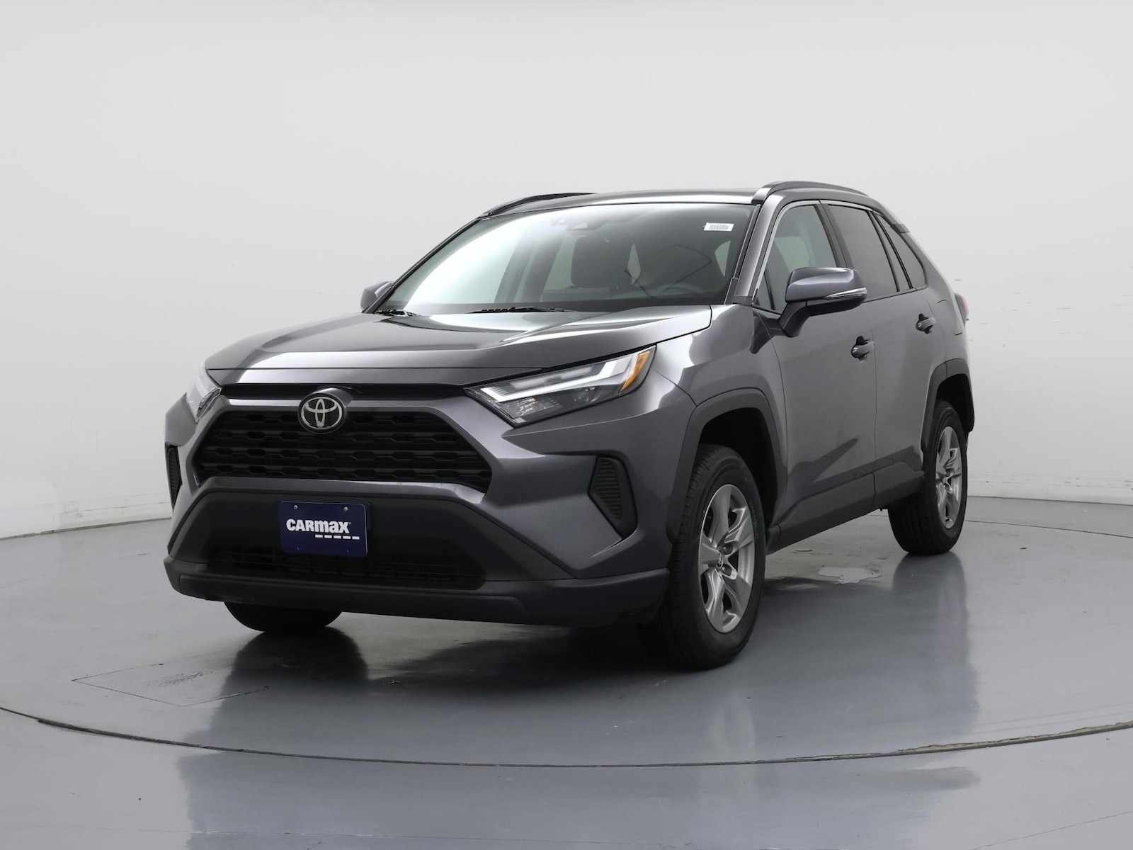 2024 Toyota RAV4 XLE - Photo 5