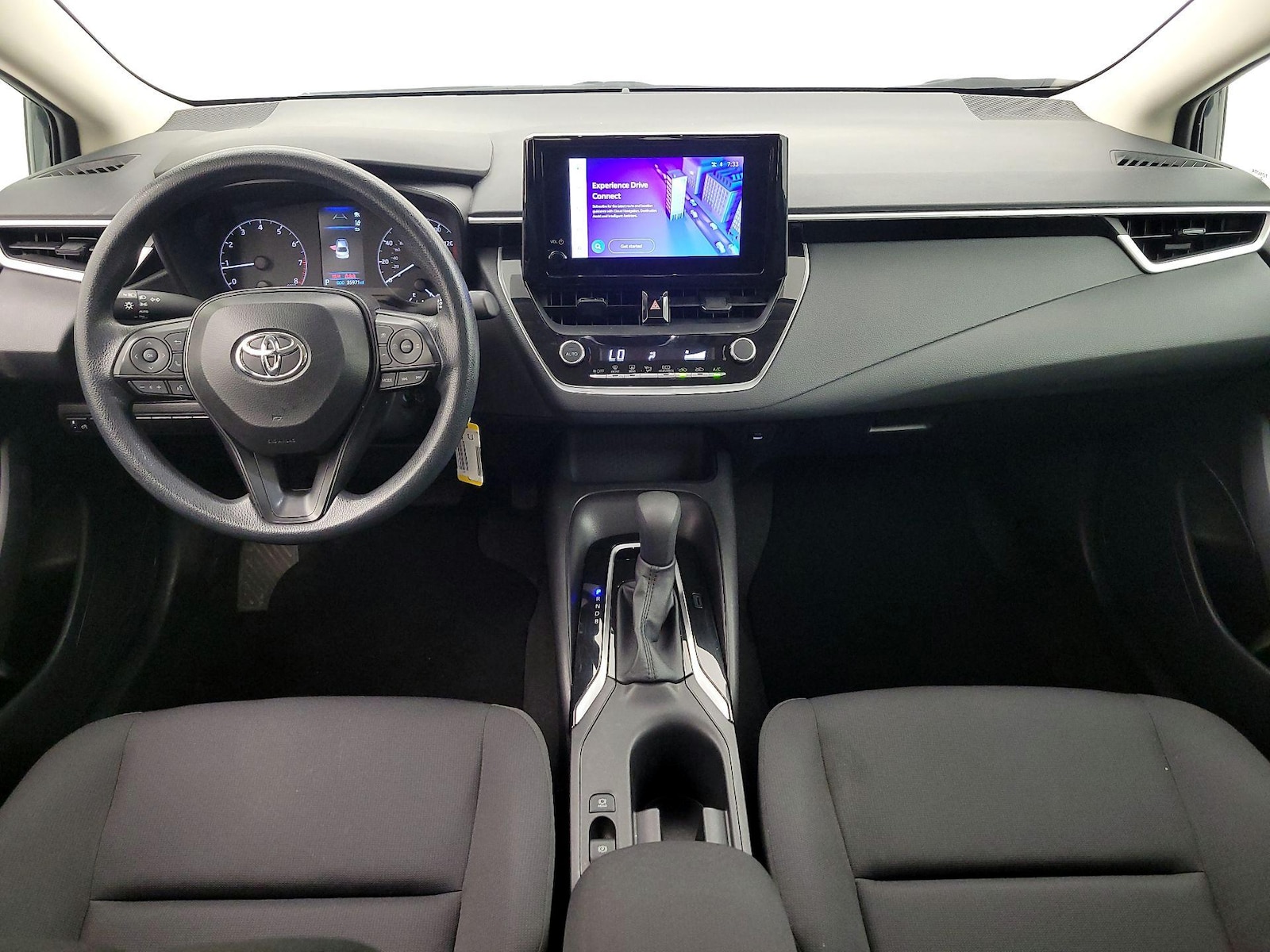 2025 Toyota Corolla LE - Photo 10