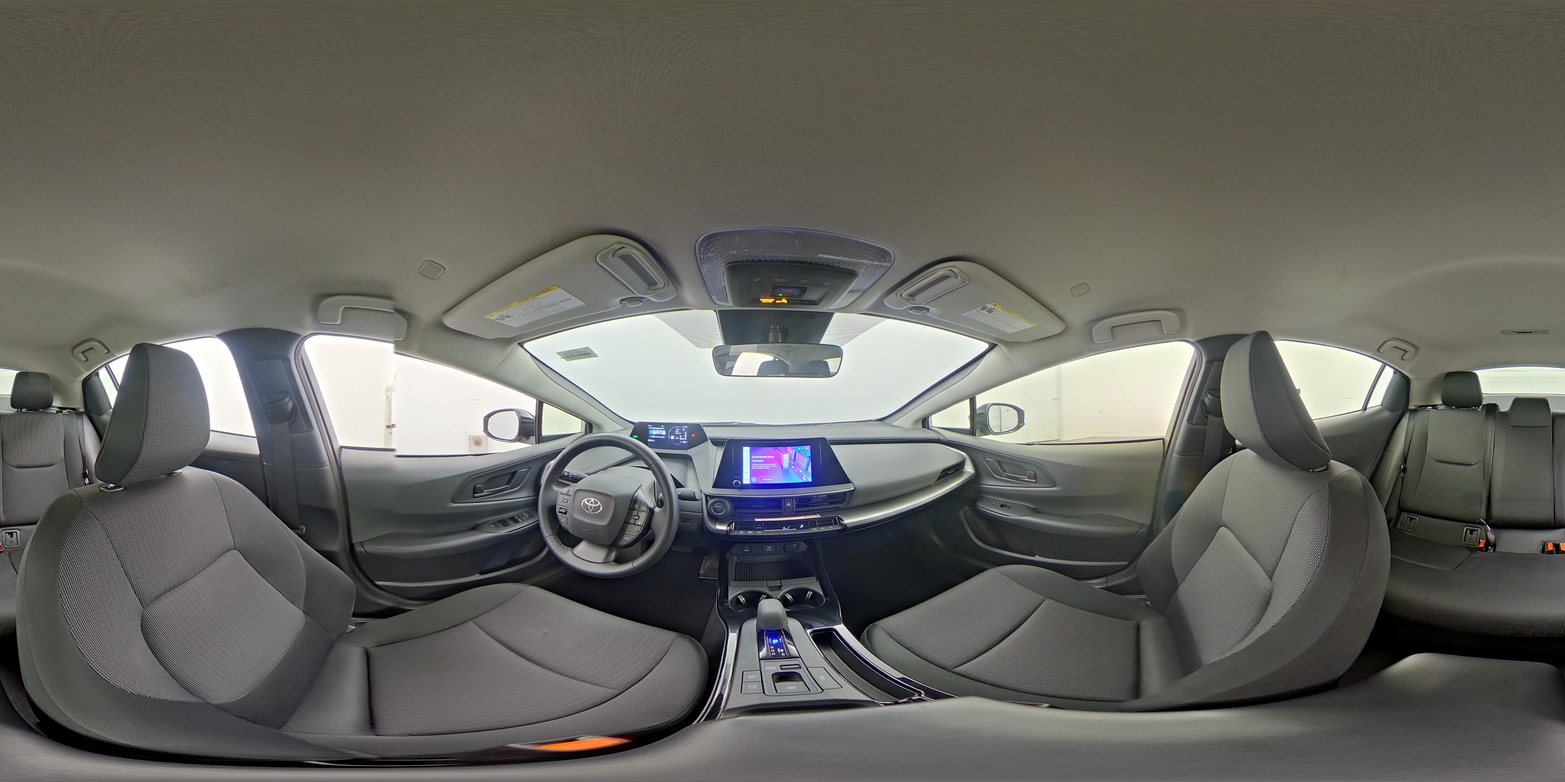 2025 Toyota Prius LE - Photo 25