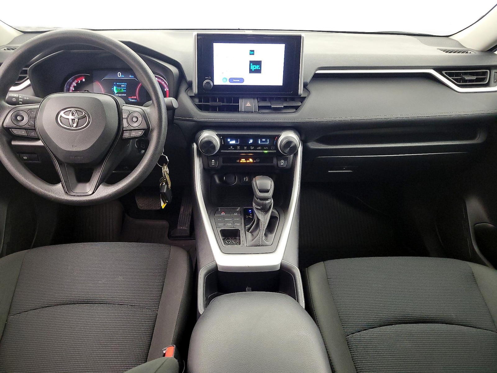 Photo 10