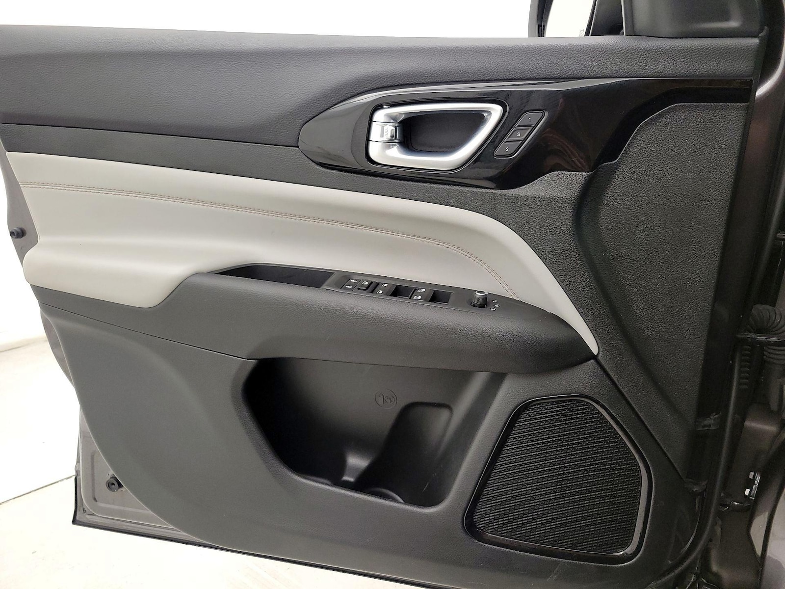 2023 Jeep Compass Limited - Photo 13