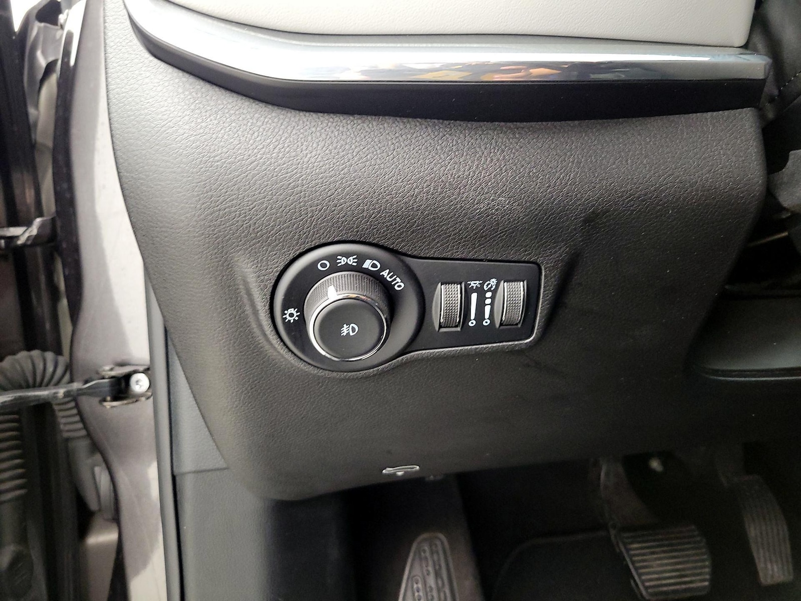 2023 Jeep Compass Limited - Photo 14