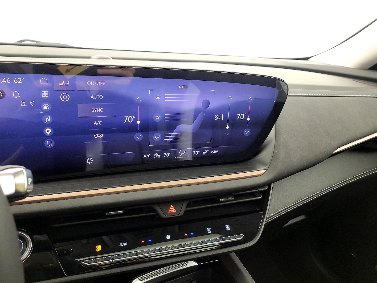 2025 Buick Envision Sport Touring - Photo 18
