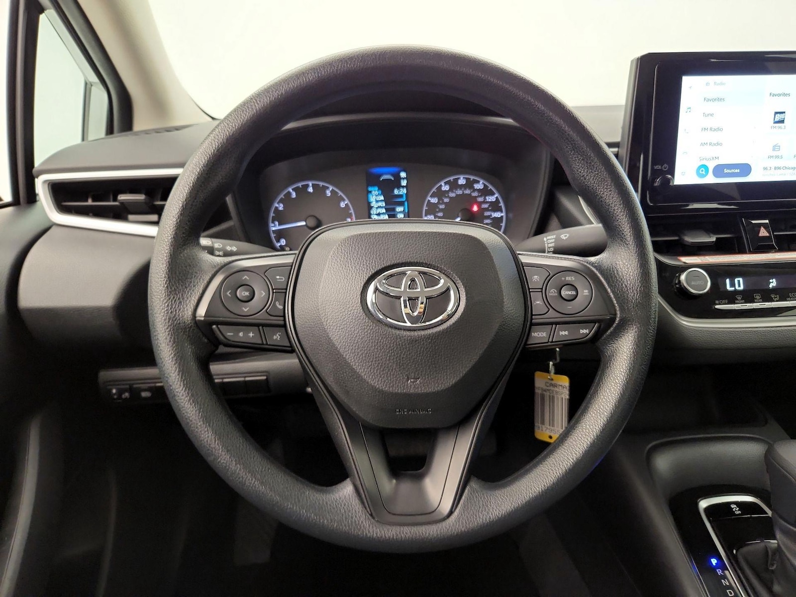 2025 Toyota Corolla LE - Photo 11