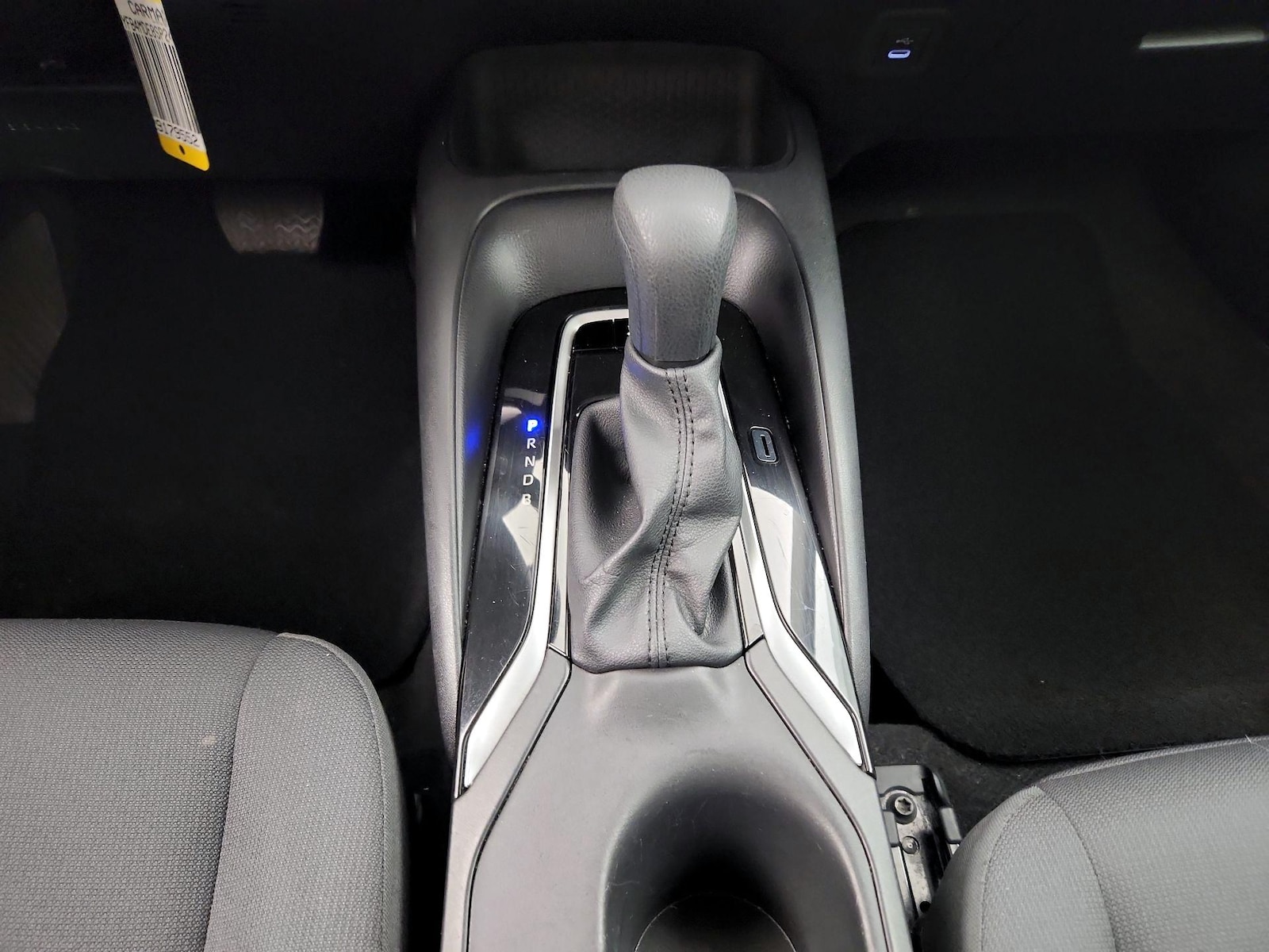 2025 Toyota Corolla LE - Photo 18