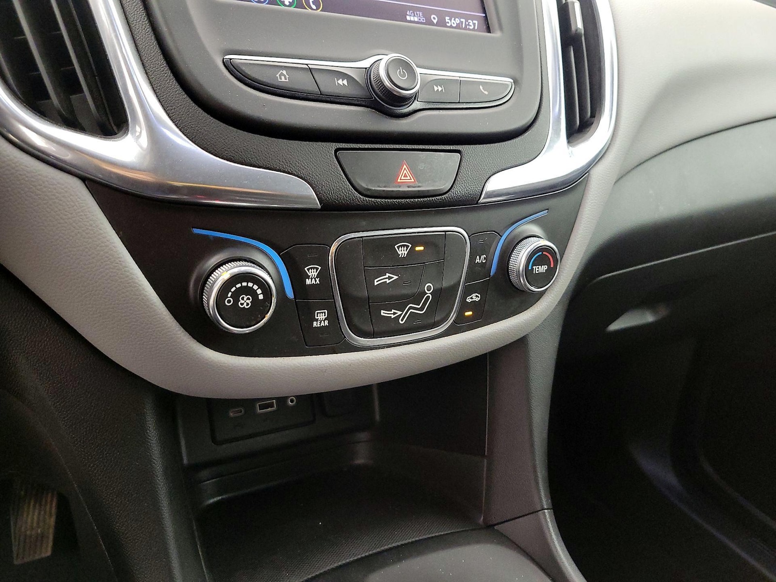 2021 Chevrolet Equinox LS - Photo 18