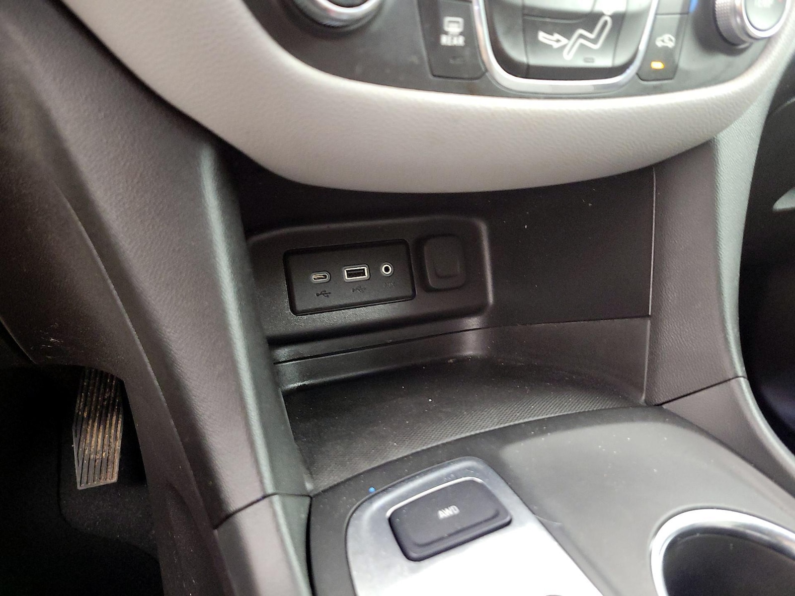 2021 Chevrolet Equinox LS - Photo 20