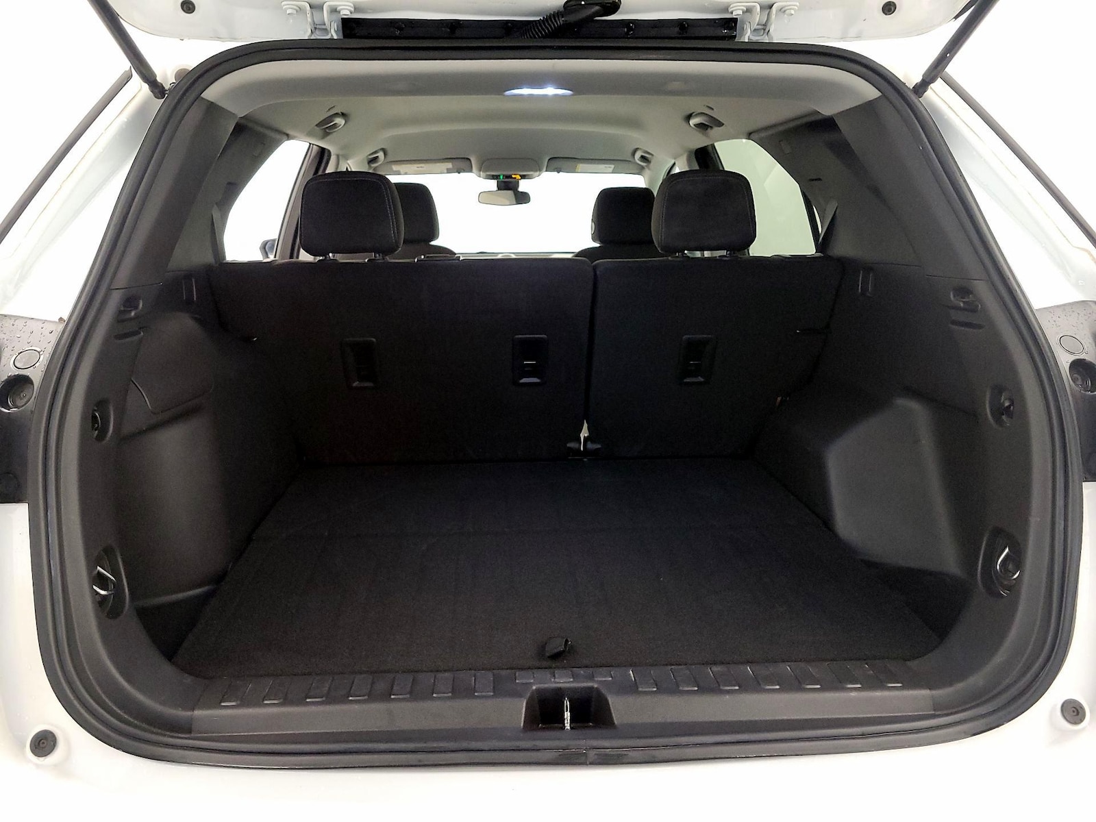 2021 Chevrolet Equinox LS - Photo 22