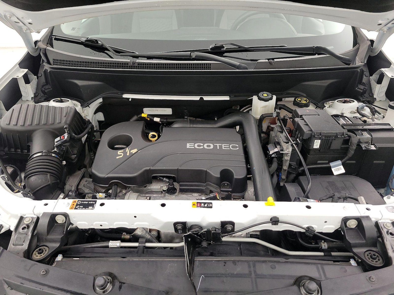 2021 Chevrolet Equinox LS - Photo 23