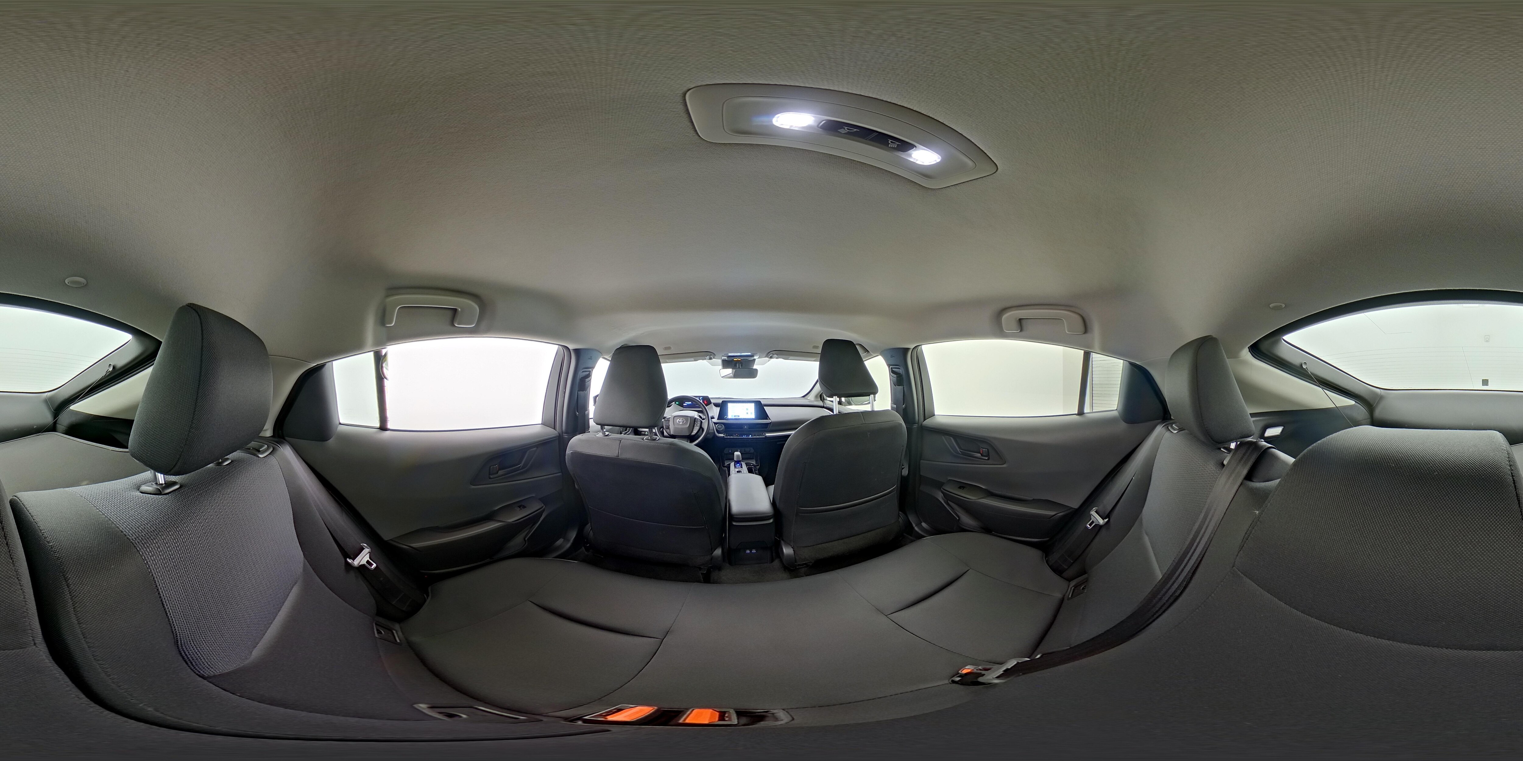2025 Toyota Prius LE - Photo 26