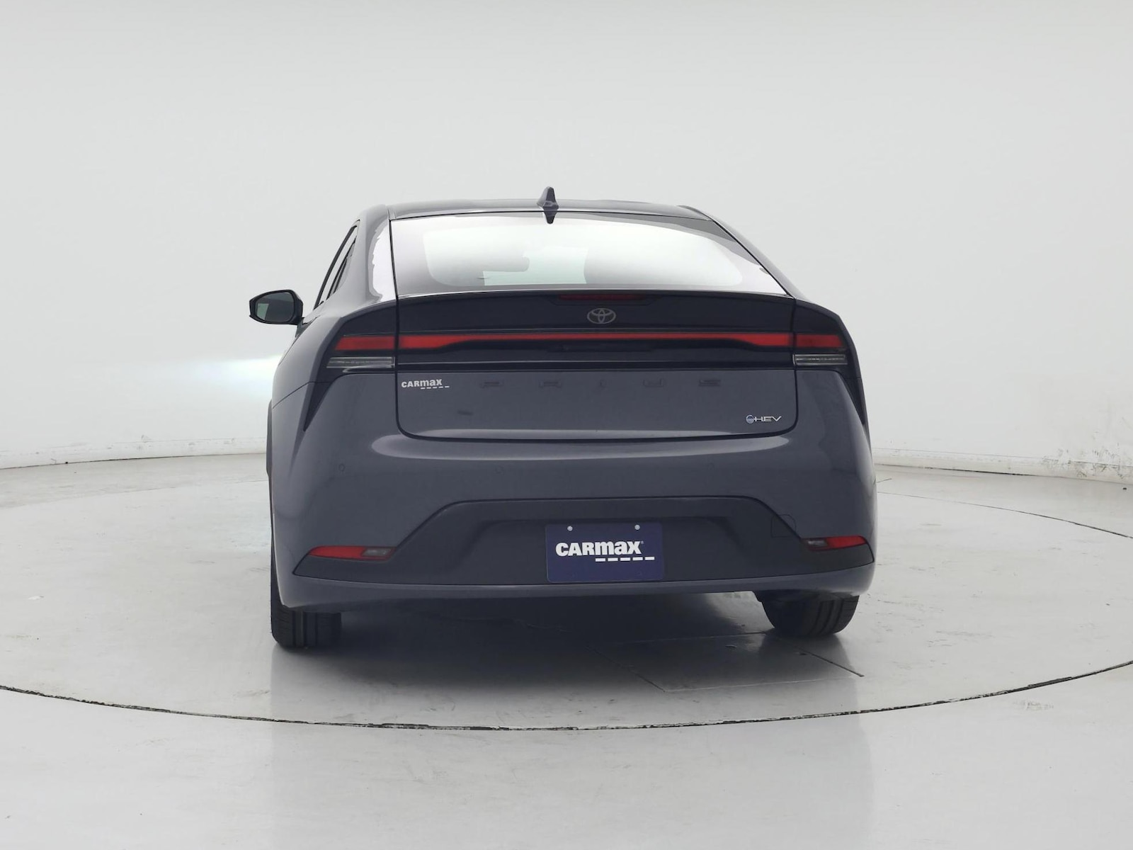 2025 Toyota Prius LE - Photo 7