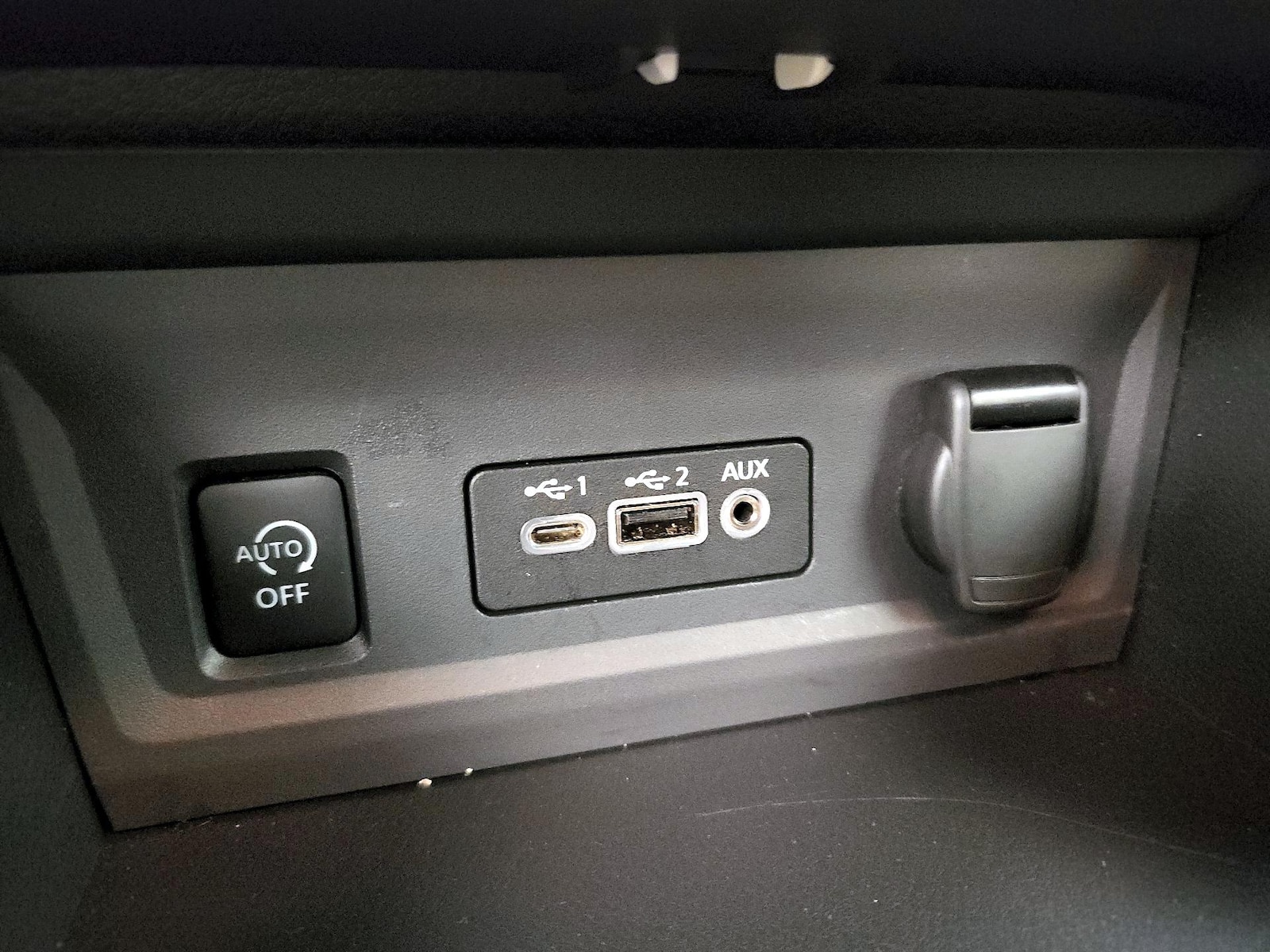 2025 Nissan Sentra SV - Photo 19