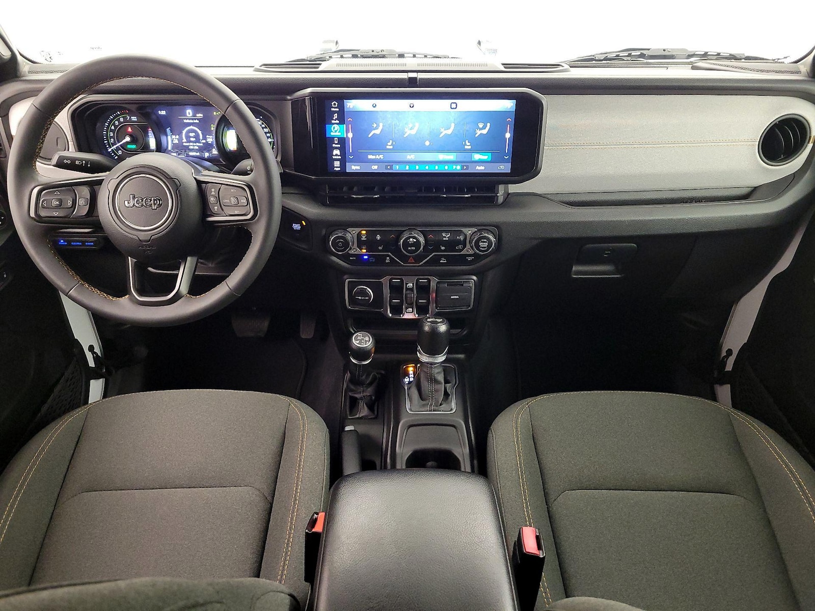 Apple CarPlay® & Android Auto™