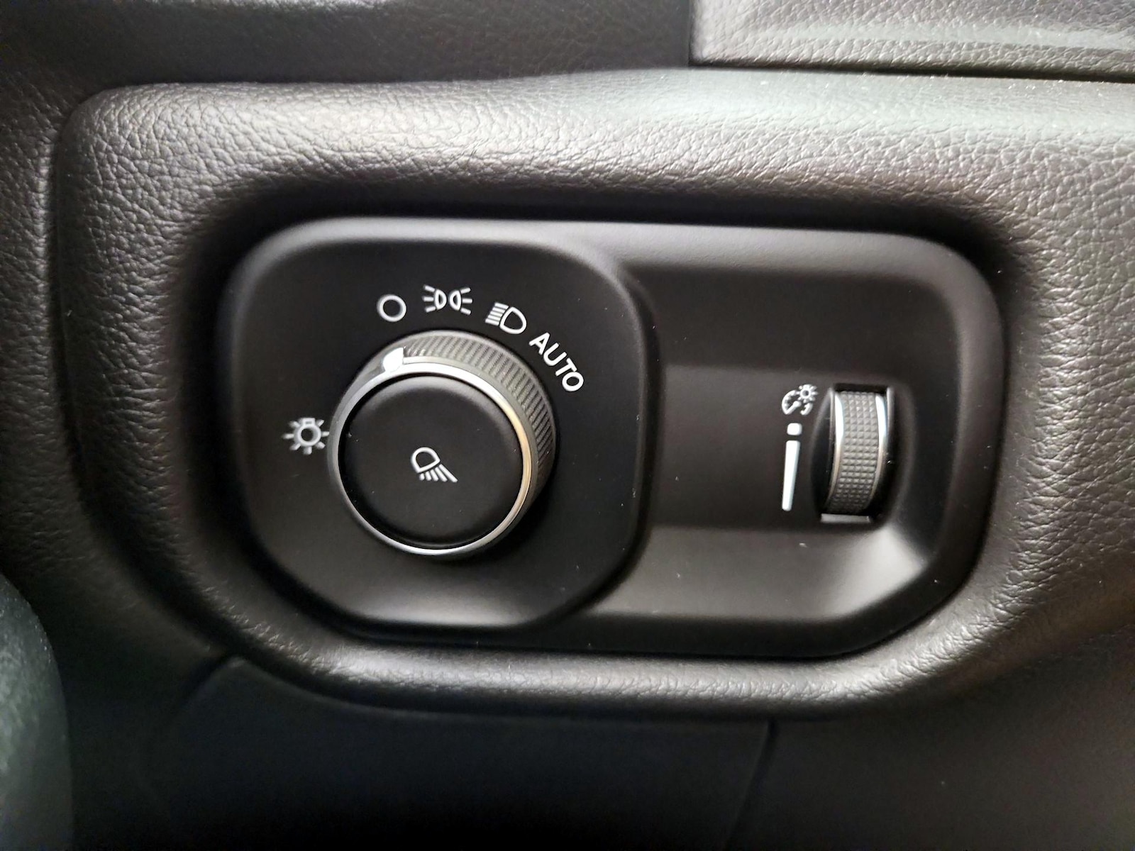 2024 RAM Ram 3500 Pickup Tradesman - Photo 14