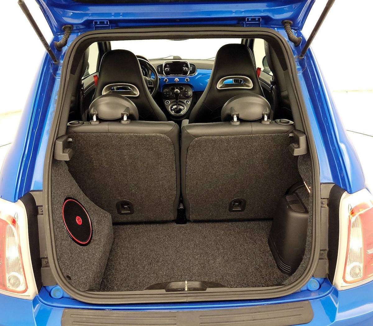 Trunk/Cargo (Seats Up)