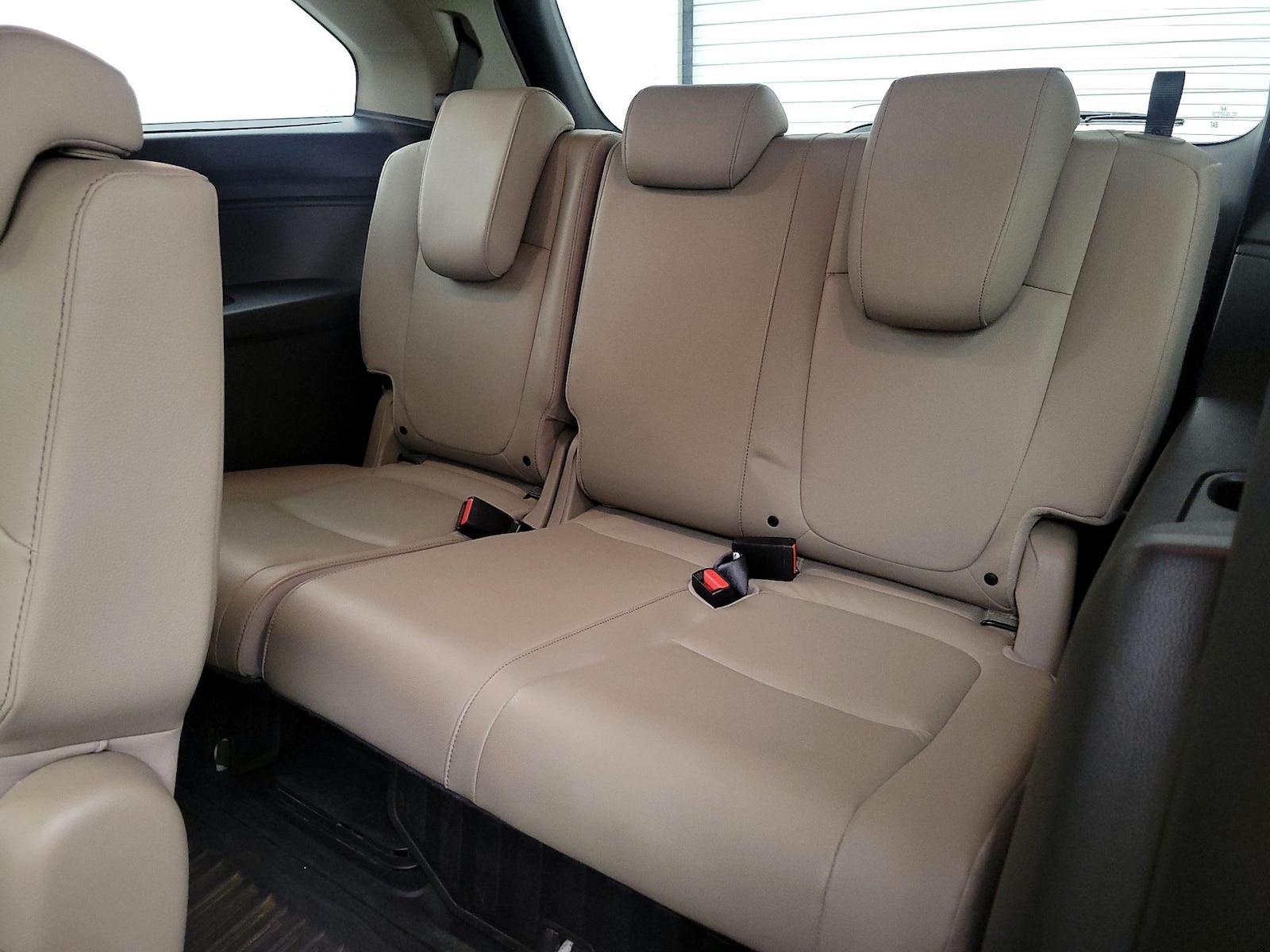 2021 Honda Odyssey Touring - Photo 23