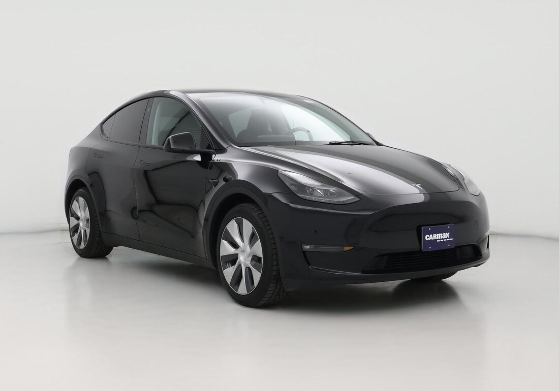 2023 Tesla Model Y Long Range All-Wheel Drive in Black — CarMax photo
