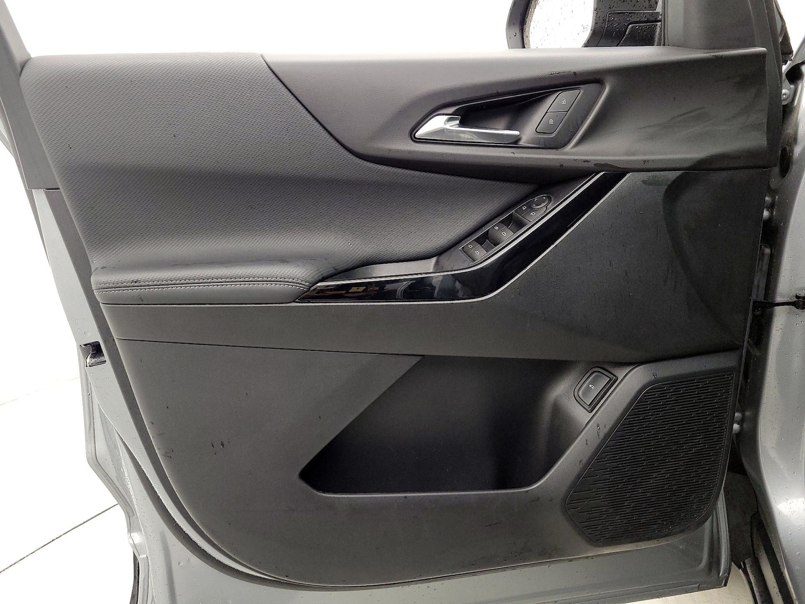 2026 Chevrolet Equinox LT - Photo 13