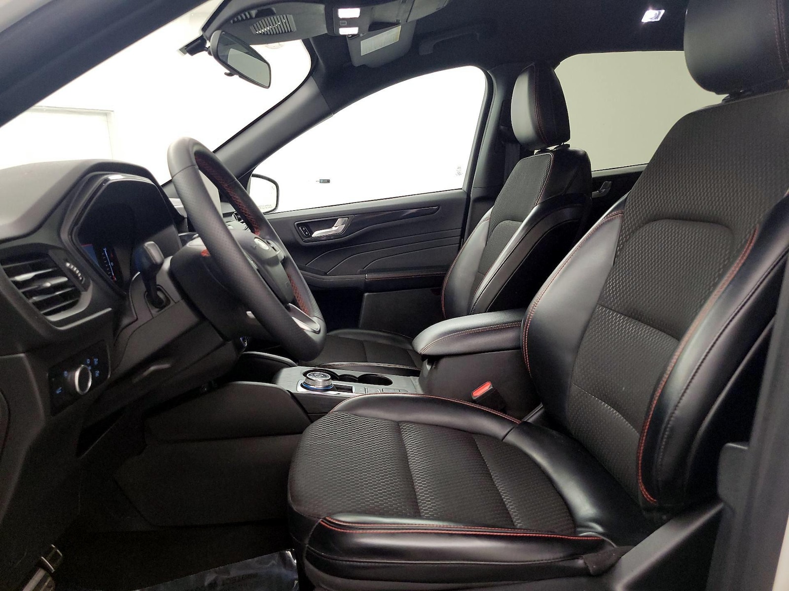 Power Seat(s) & Side Airbags