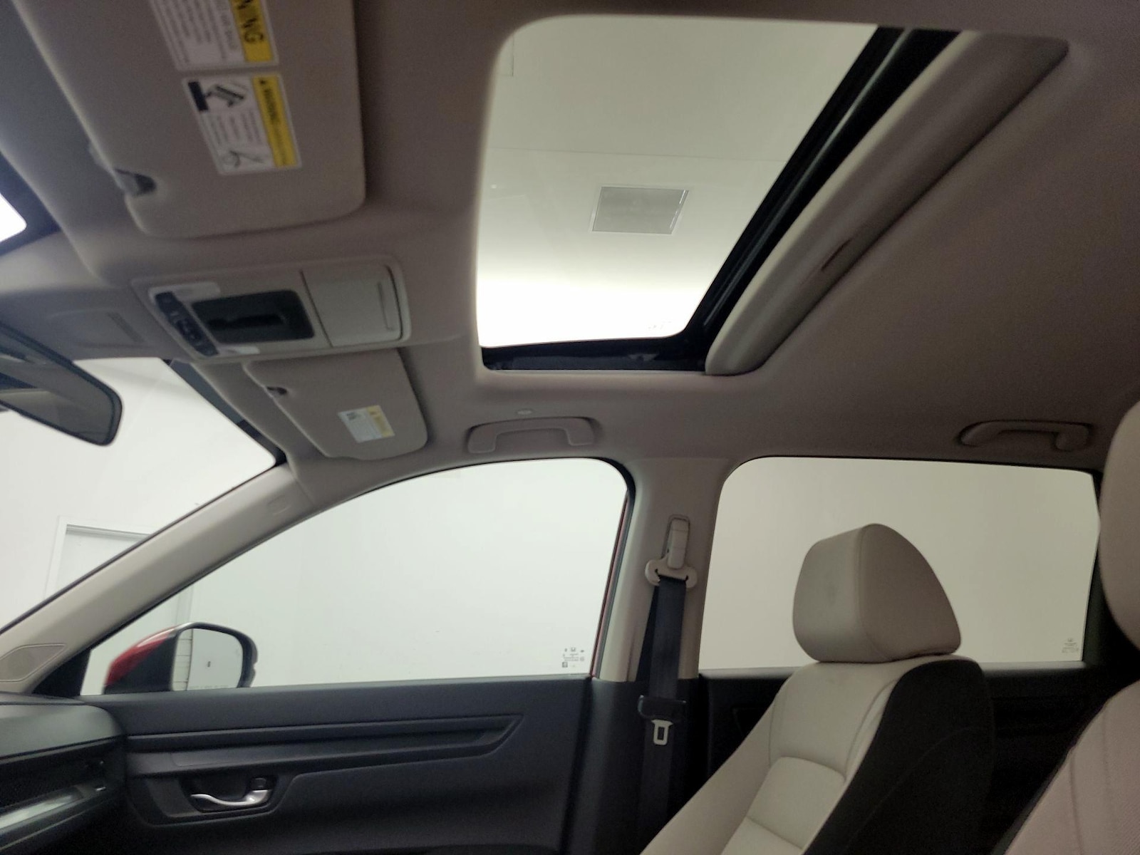 Sunroof(s) & Overhead Airbags