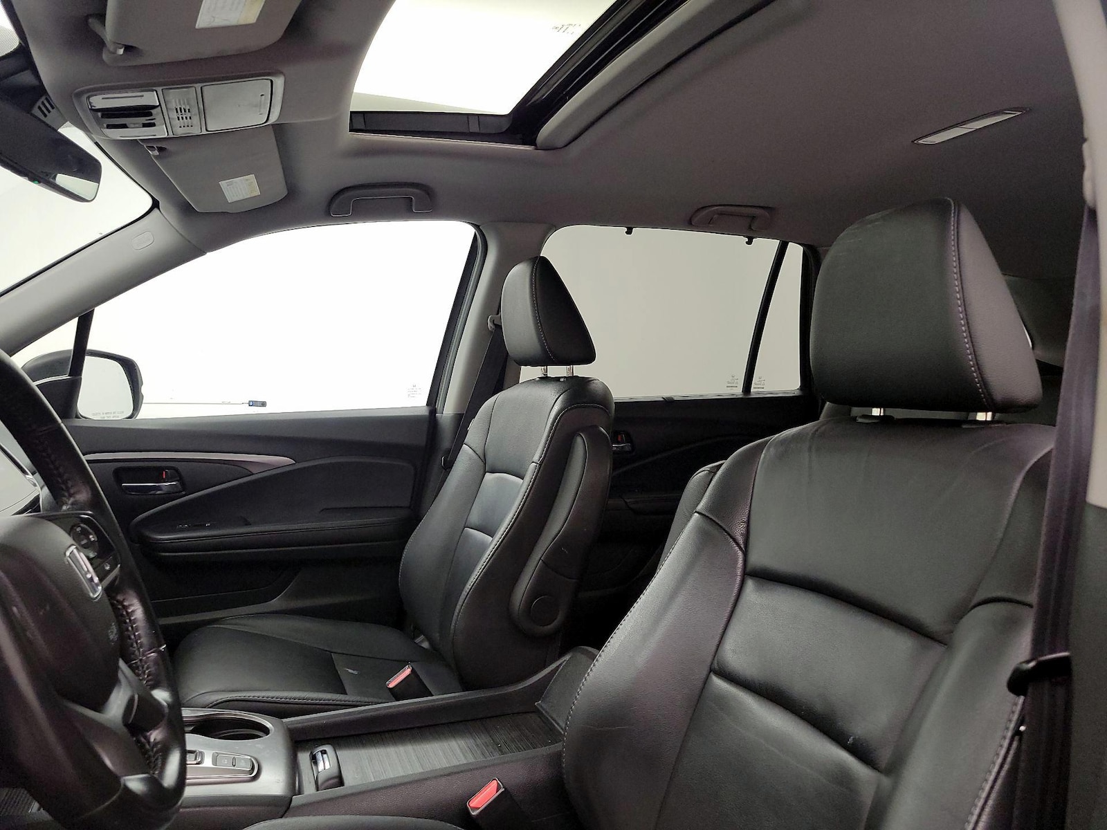Sunroof(s) & Overhead Airbags
