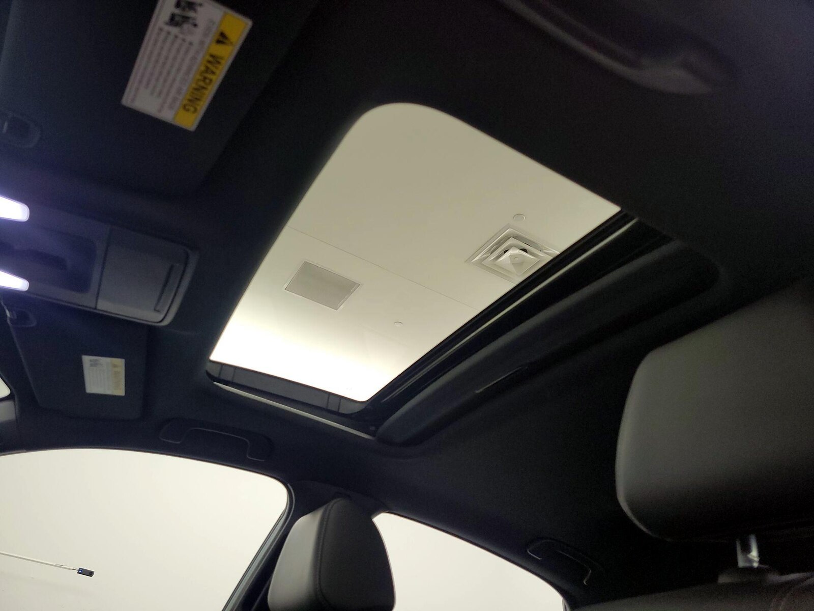 Sunroof(s) & Overhead Airbags