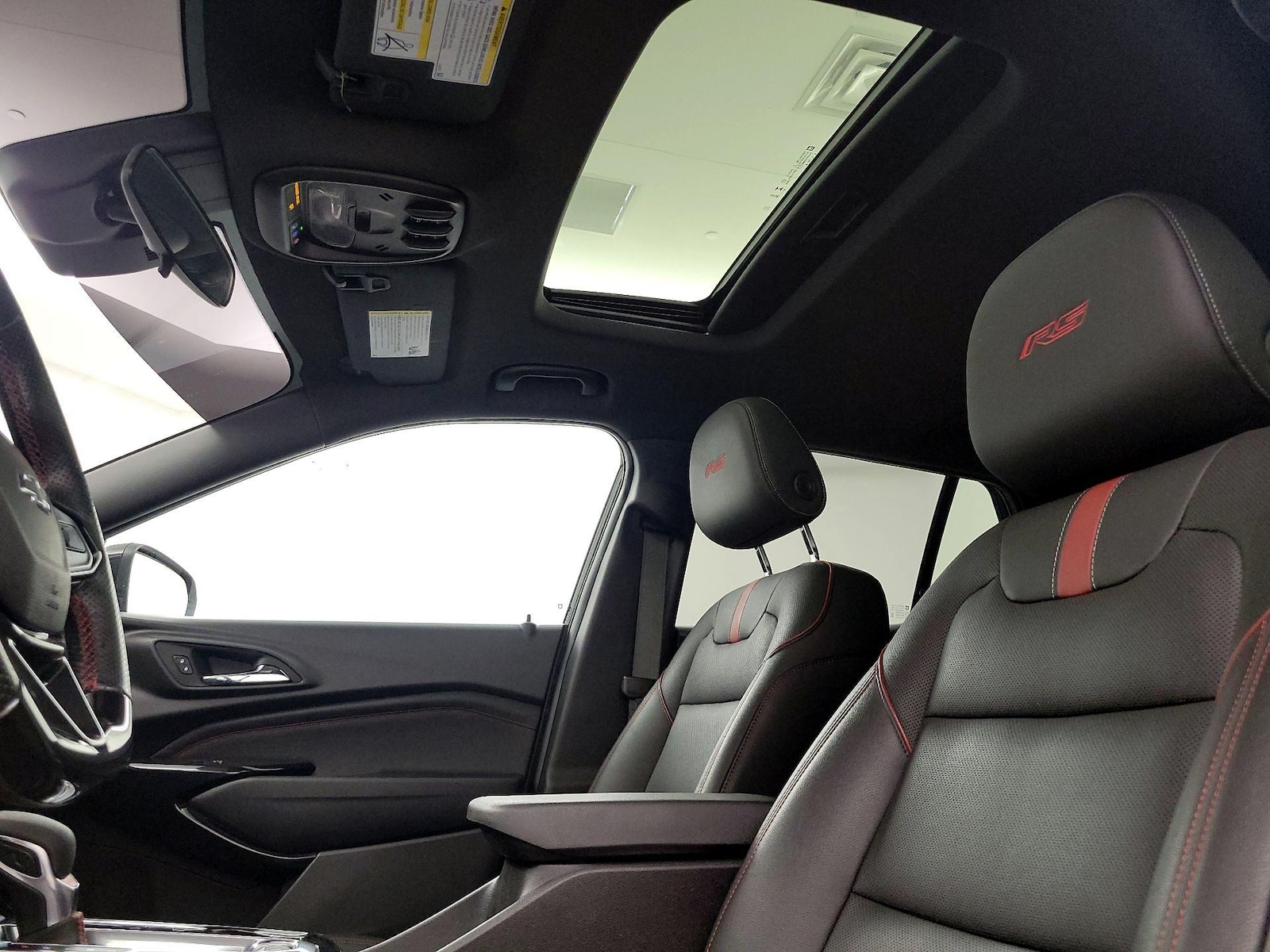 Sunroof(s) & Overhead Airbags