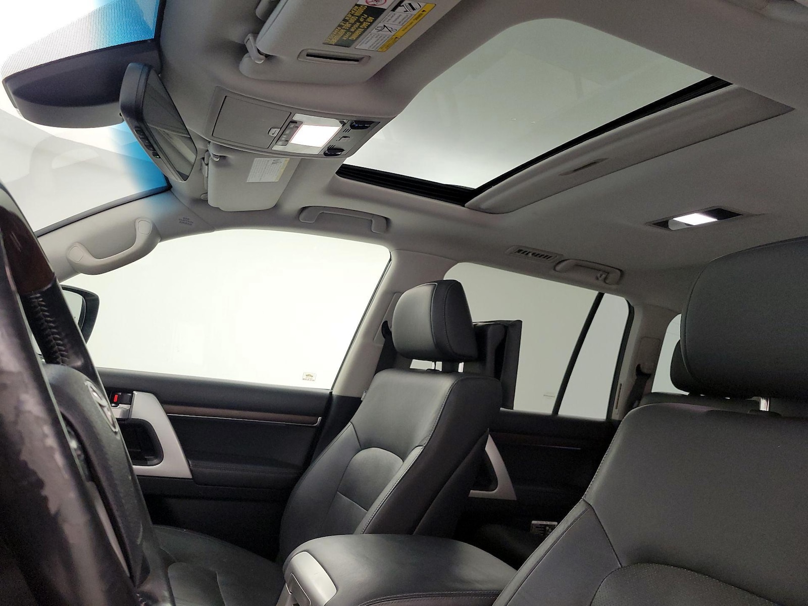 Sunroof(s) & Overhead Airbags