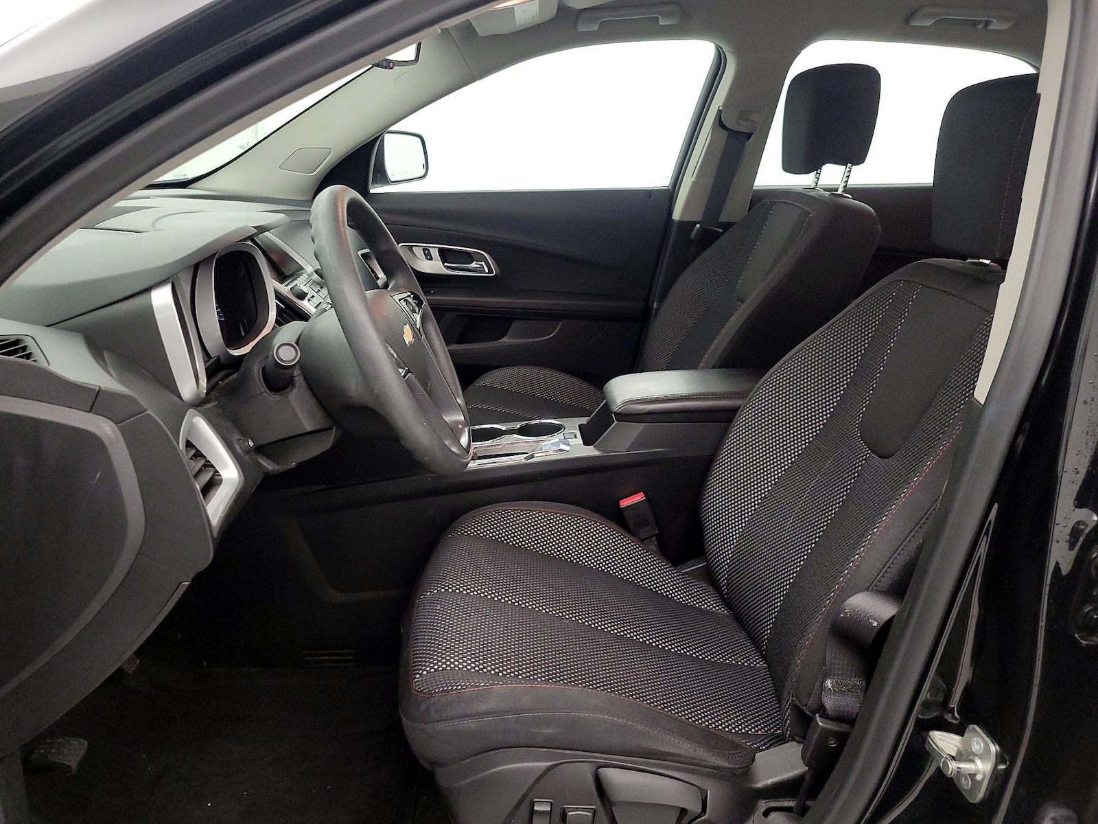 2017 Chevrolet Equinox LS - Photo 12