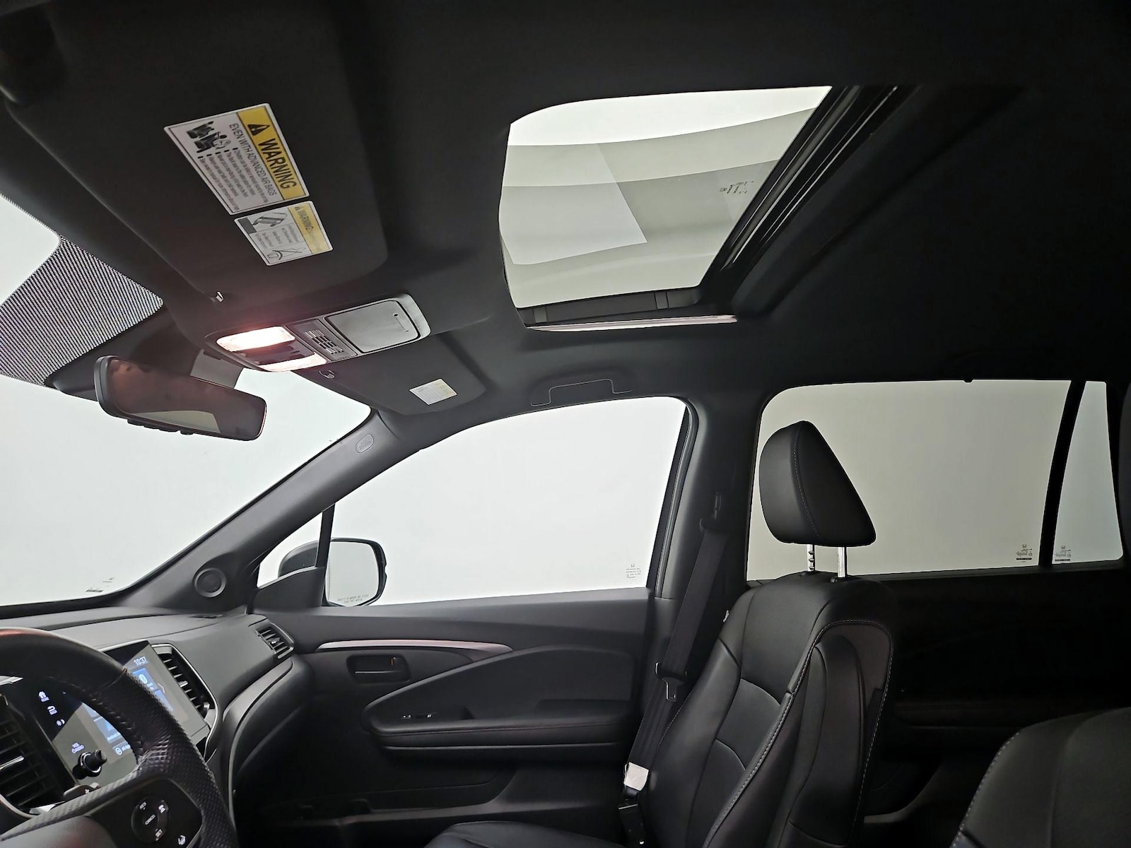 Sunroof(s) & Overhead Airbags