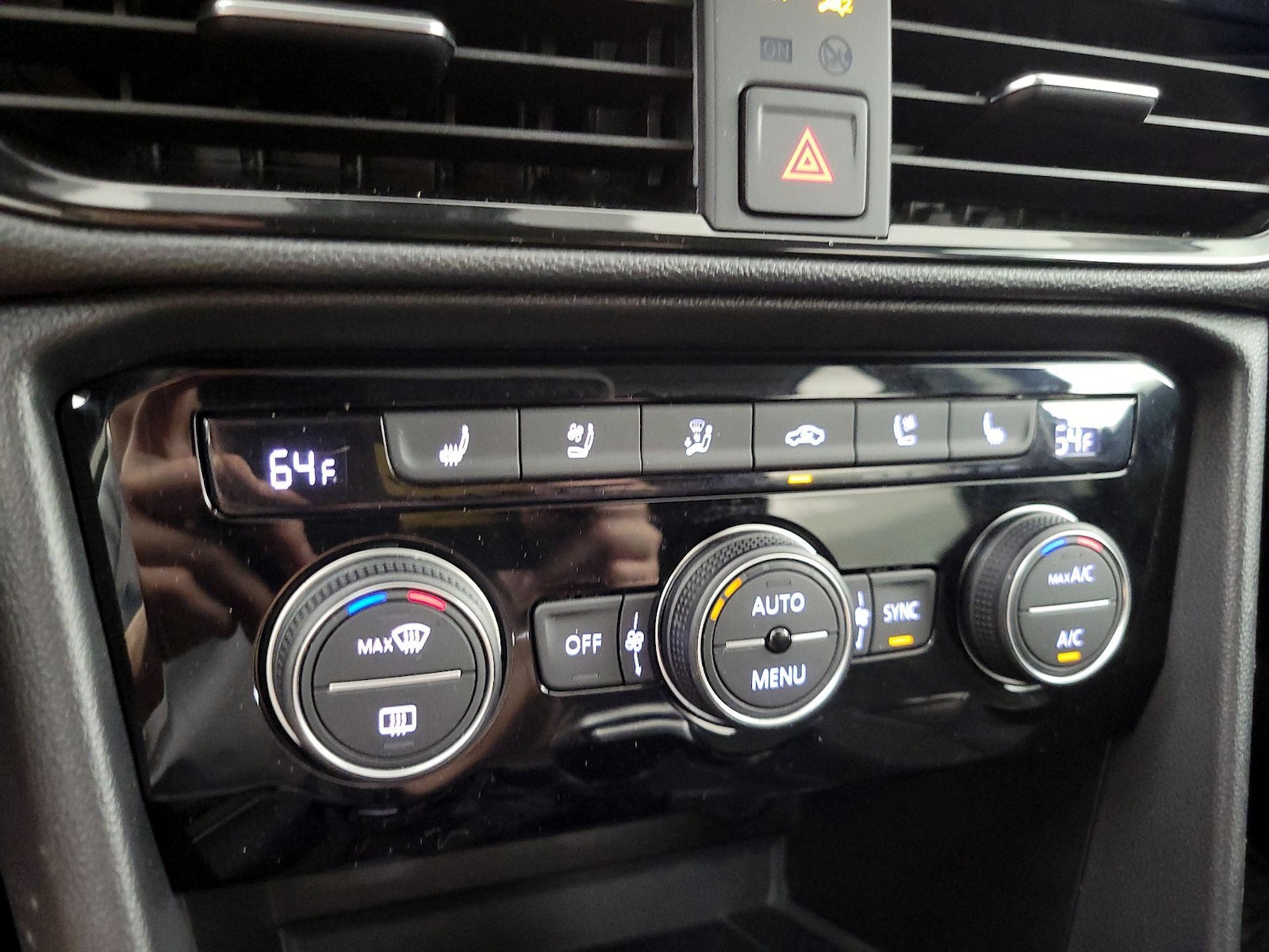 2022 Volkswagen Taos SEL - Photo 16