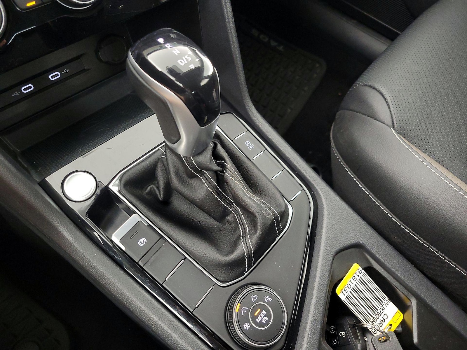 2022 Volkswagen Taos SEL - Photo 17