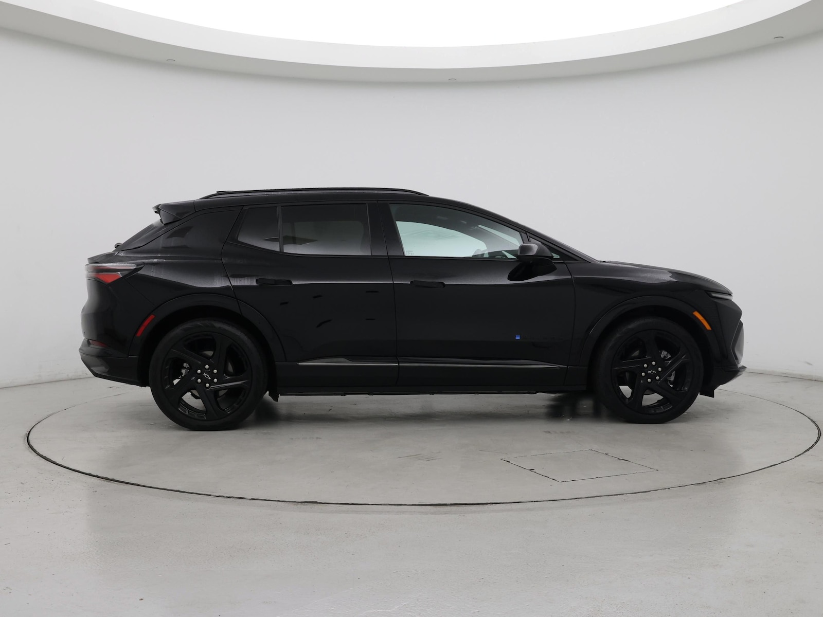 2025 Chevrolet Equinox EV RS - Photo 8