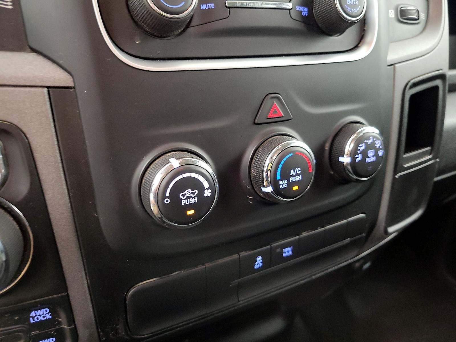 2022 RAM Ram 1500 Classic Tradesman - Photo 17
