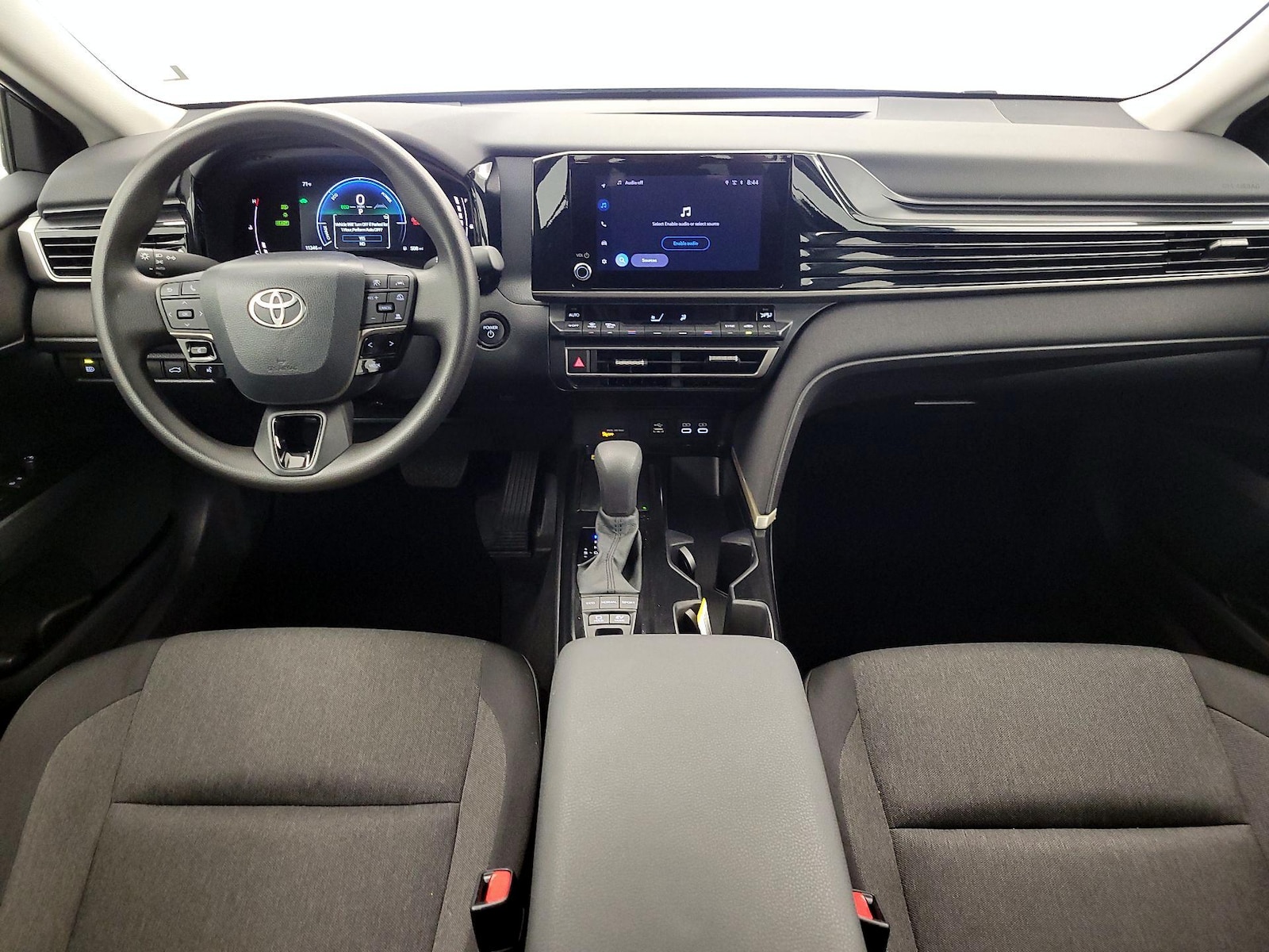 2026 Toyota Camry LE - Photo 10