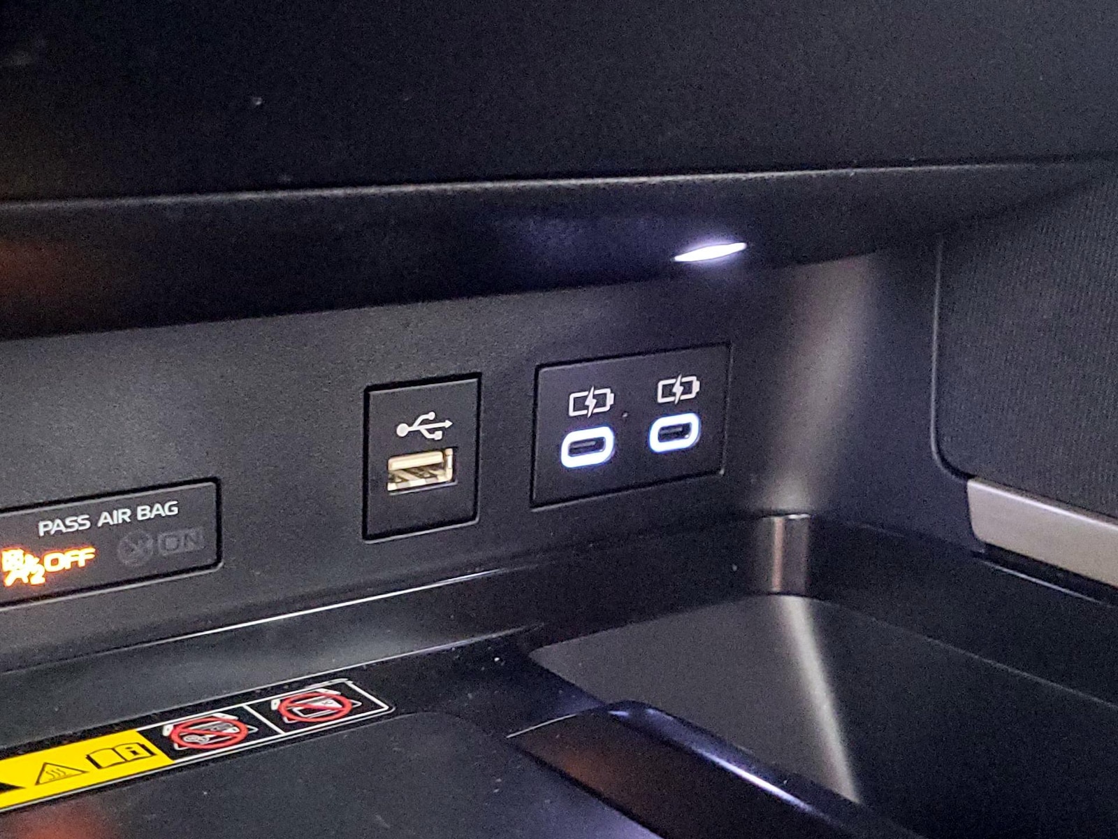 2026 Toyota Camry LE - Photo 19