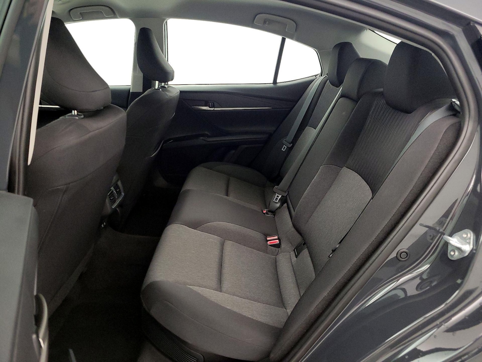 2026 Toyota Camry LE - Photo 20