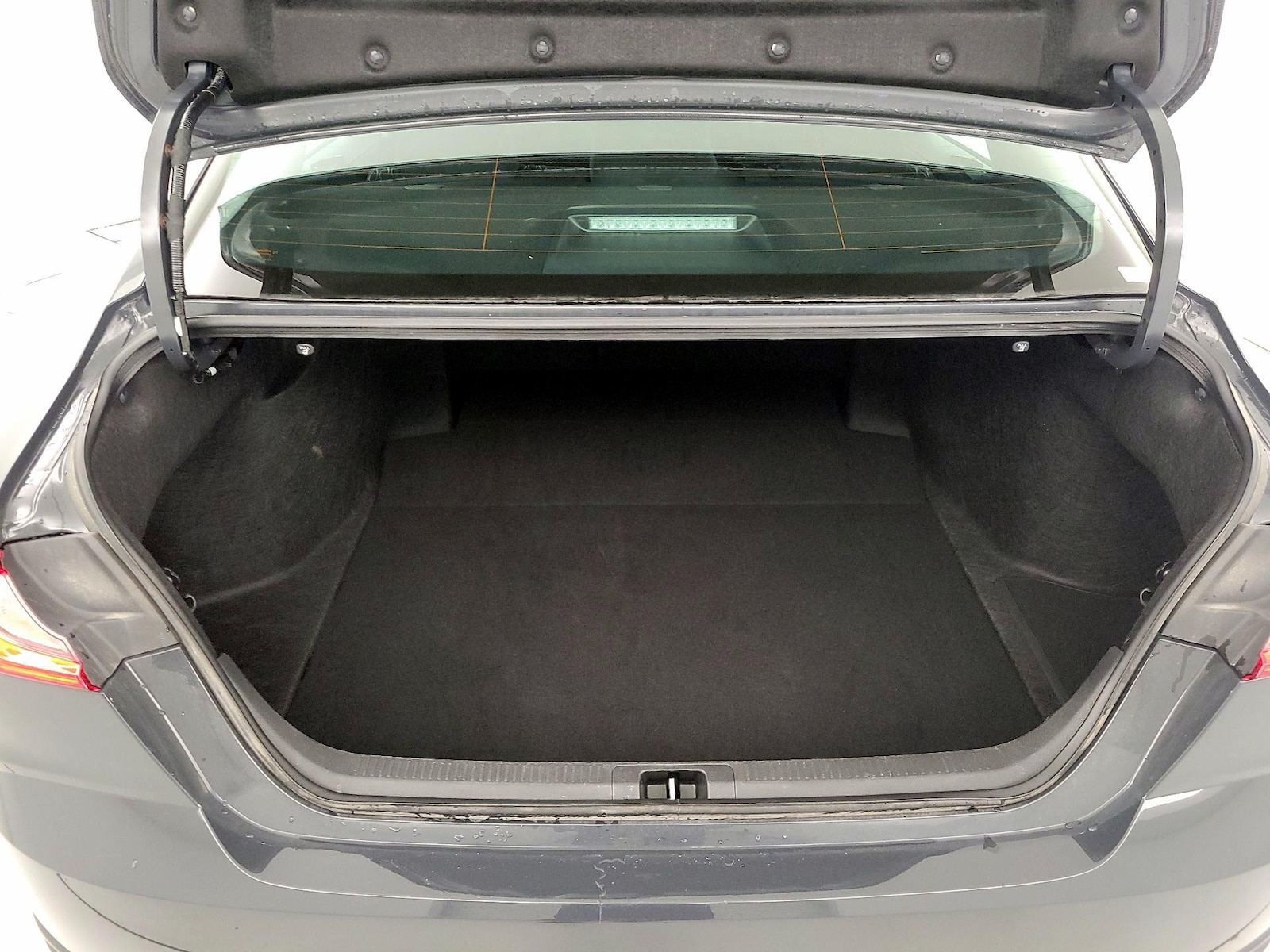 2026 Toyota Camry LE - Photo 21