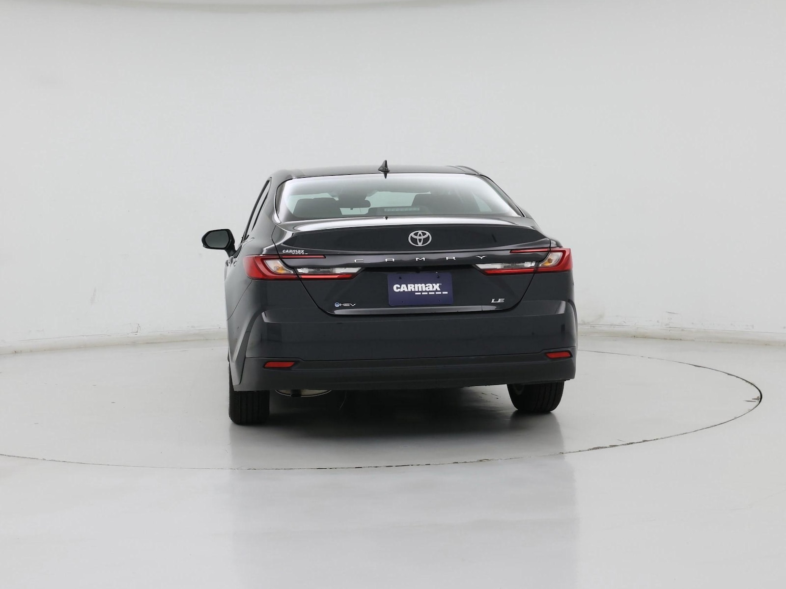 2026 Toyota Camry LE - Photo 7