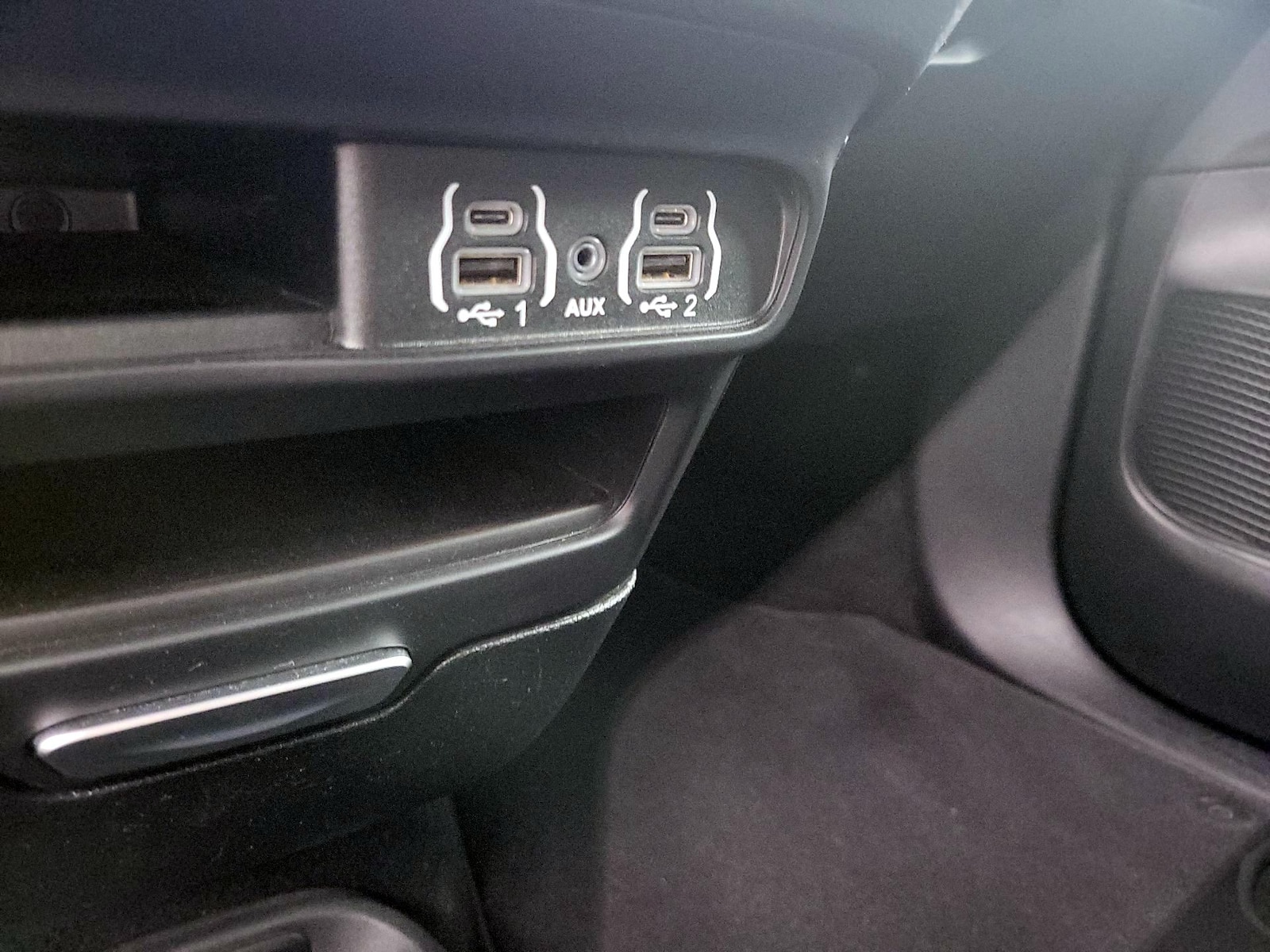 2025 Chrysler Pacifica Select - Photo 19