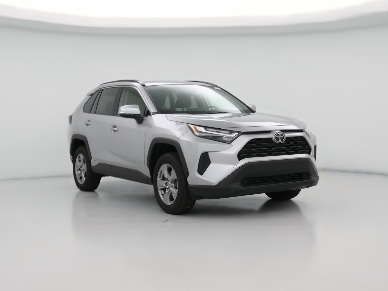 2025 Toyota RAV4 XLE - Photo 1