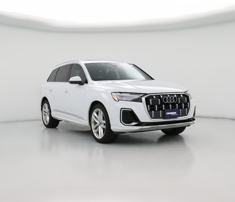 2025 Audi Q7 Premium Plus