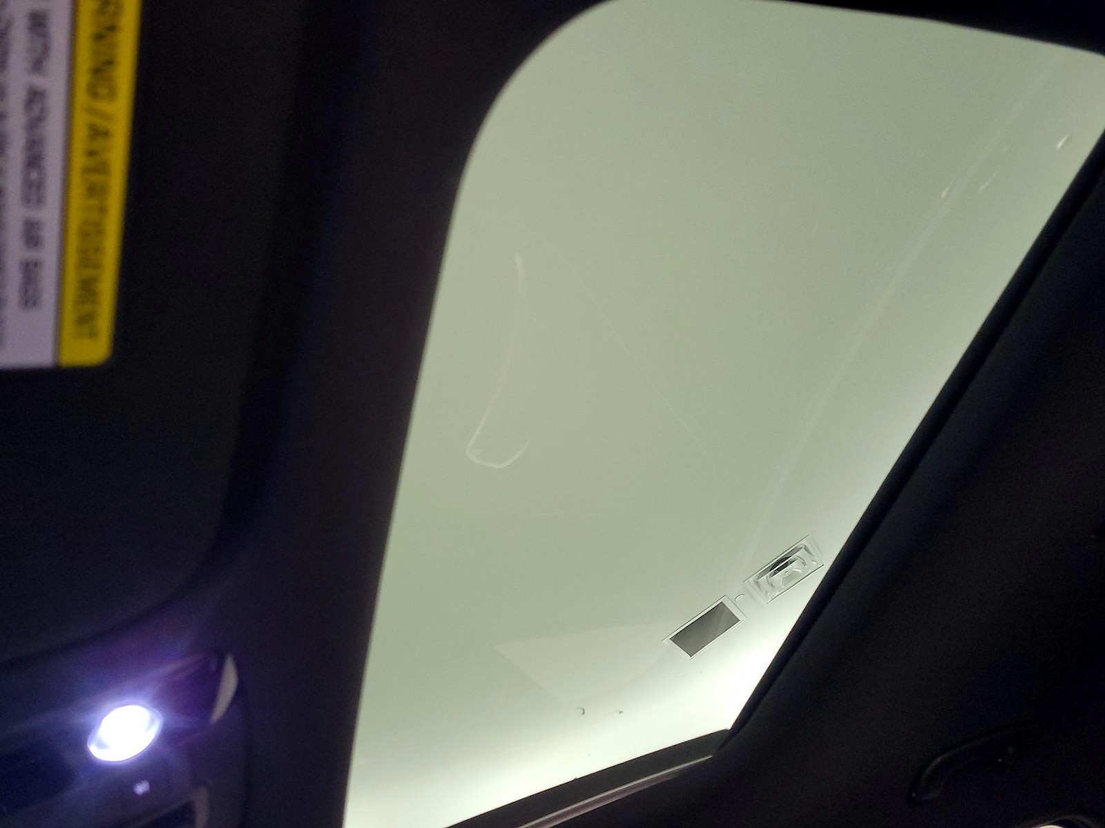 Sunroof(s) & Overhead Airbags