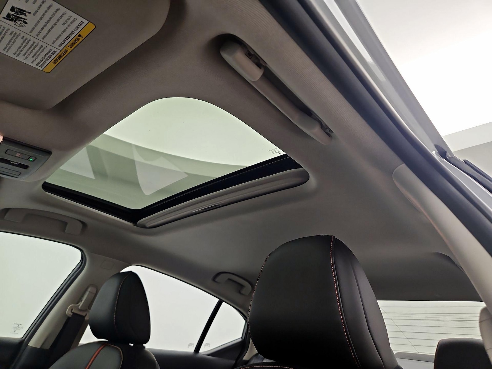Sunroof(s) & Overhead Airbags