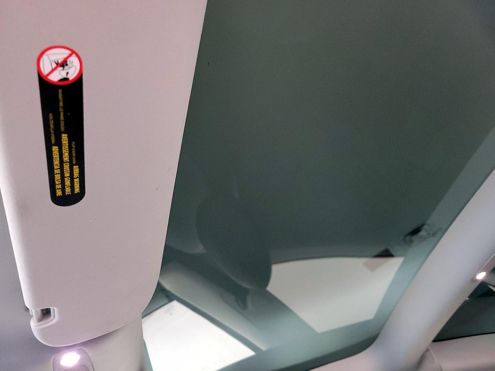 Skylight(s) & Overhead Airbags
