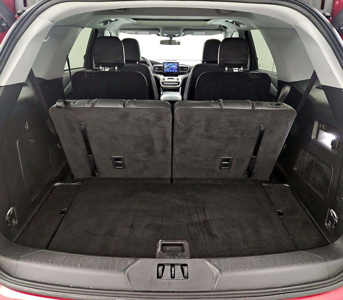 Trunk/Cargo (Seats Up)