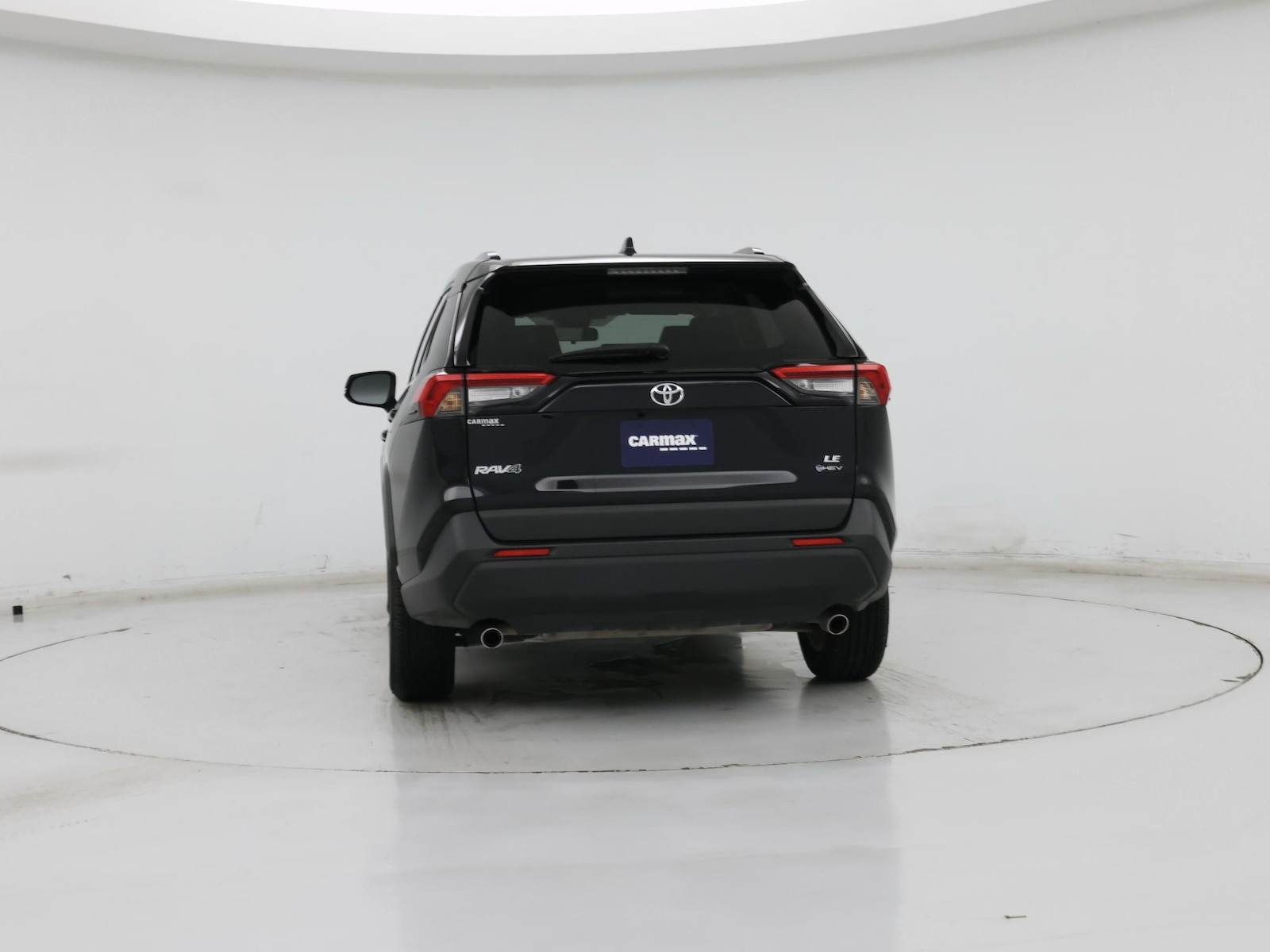 2025 Toyota RAV4 LE - Photo 7
