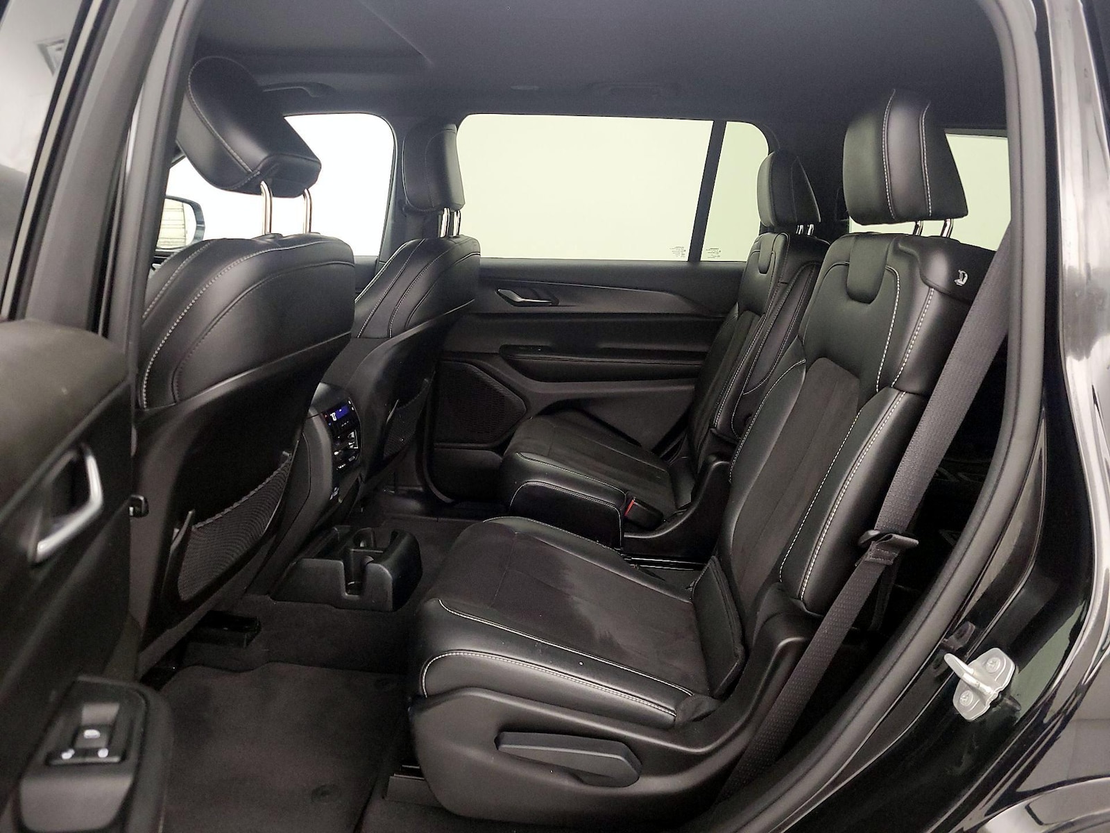 Rear Air Conditioning