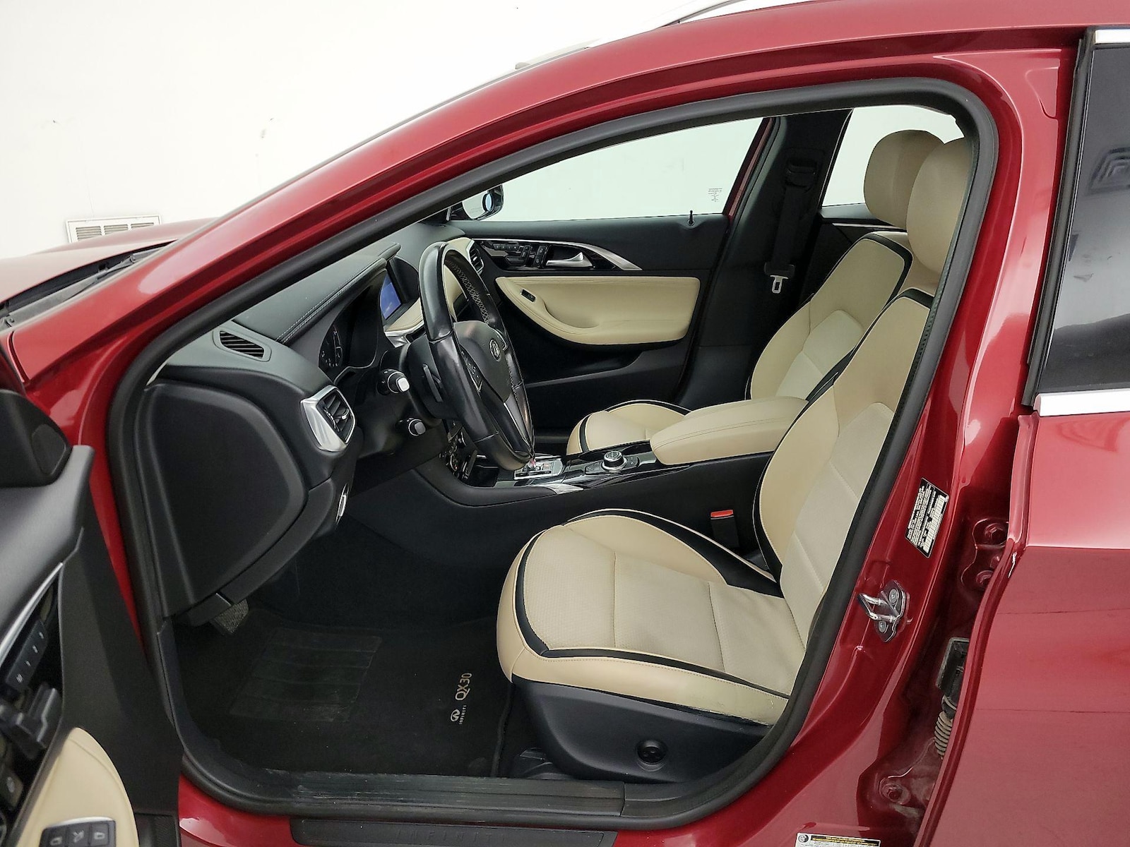 Power Seat(s) & Side Airbags
