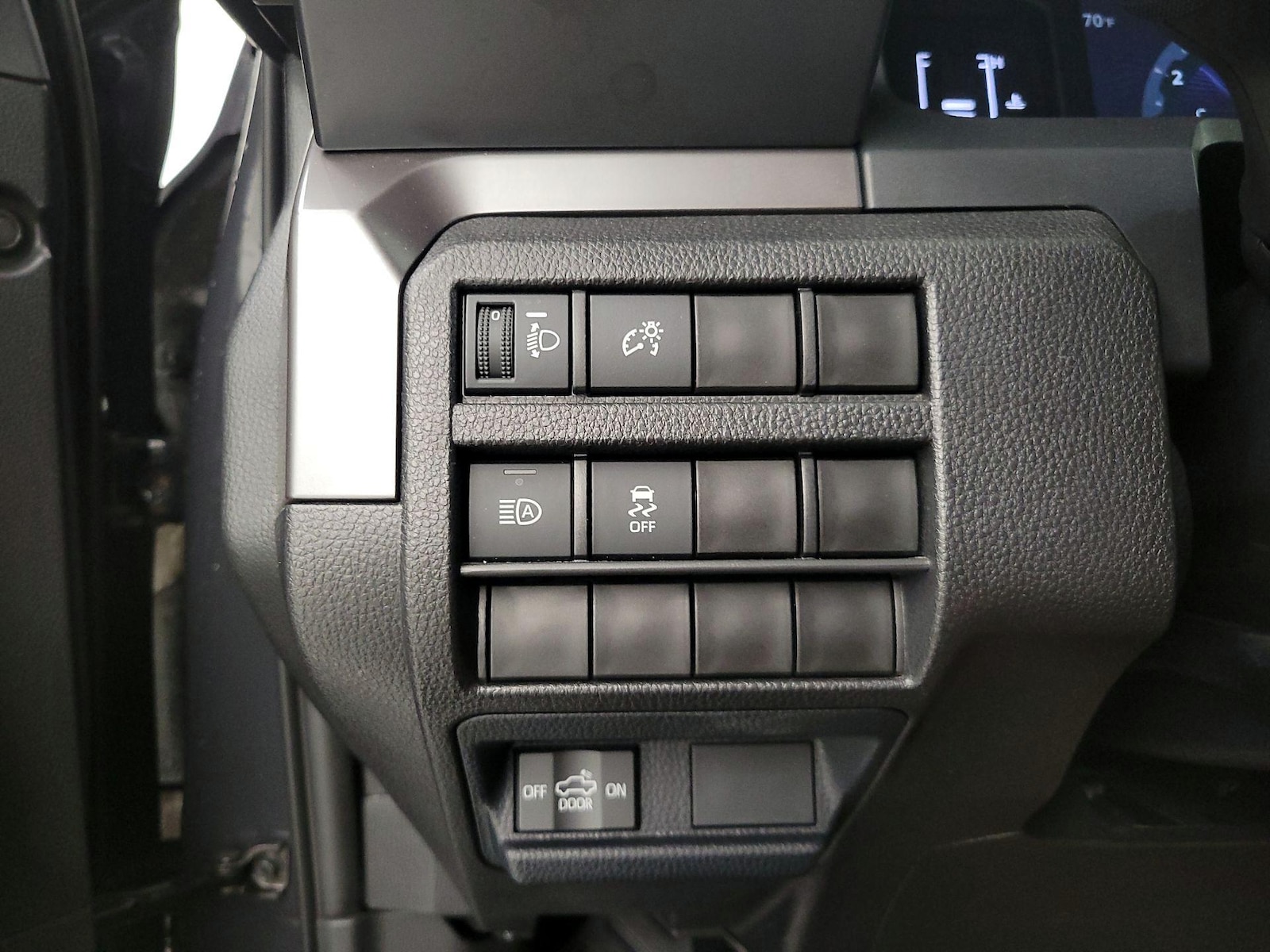 2025 Toyota Tacoma SR5 - Photo 14